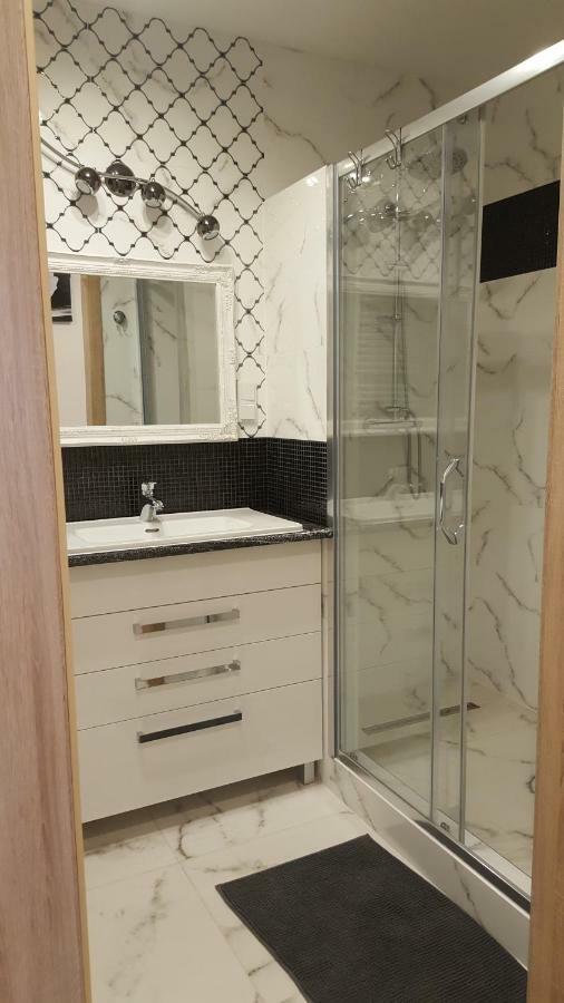 Wroclaw Apartamenty Kepa Mieszczanska Exteriör bild