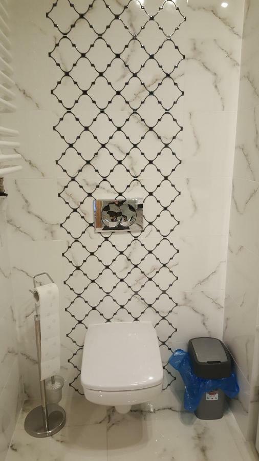 Wroclaw Apartamenty Kepa Mieszczanska Exteriör bild